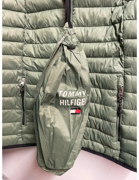 Tommy Hilfiger Women’s Lightweight Packable Puffer Jacket – Green
