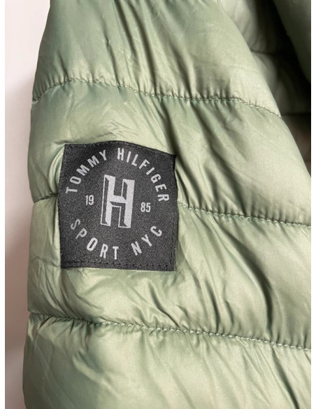 Tommy Hilfiger Women’s Lightweight Packable Puffer Jacket – Green