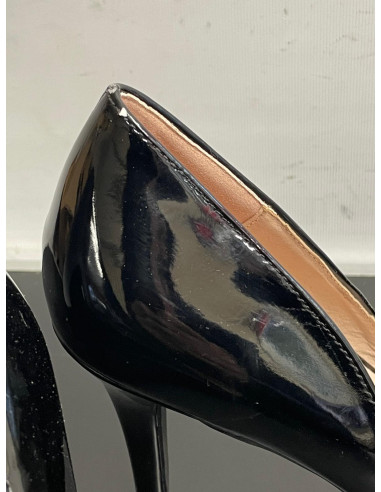 Anne Michelle Ladies Pointed Toe Court Shoes